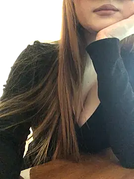 Snapshot of Markiza33 chatting on 11/06/25, 09:21 Markiza33 online show from 11/06/25, 09:21