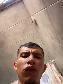 Snapshot of jacob_sc chatting on 12/15/25, 04:00 jacob sc online show from 12/15/25, 04:00