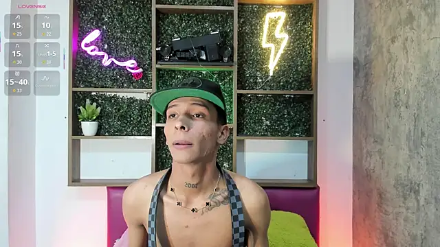 Snapshot of Max_Steell chatting on 11/11/25, 02:55 Max Steell online show from 11/11/25, 02:55