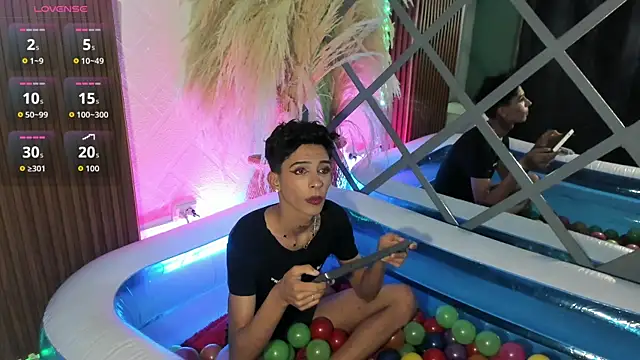 Snapshot of Max_Steell chatting on 11/15/25, 05:27 Max Steell online show from 11/15/25, 05:27