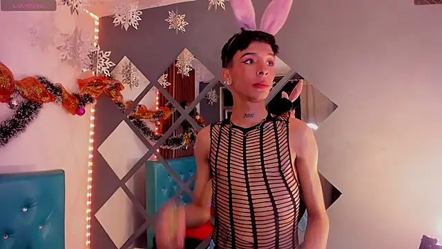 Snapshot of Max_Steell chatting on 11/28/25, 07:44 Max Steell online show from 11/28/25, 07:44