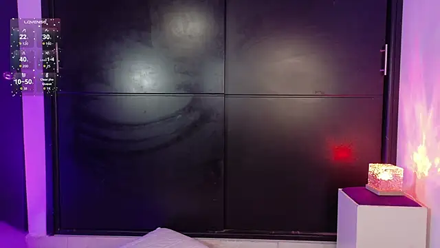 emilyy1  online show from 12/16/25, 08:58