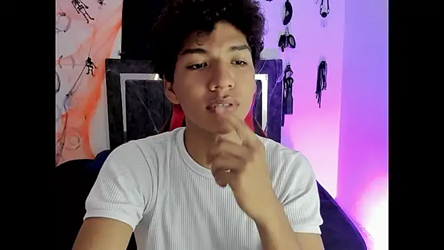 Maximiliano Khalil online show from 11/06/25, 02:29