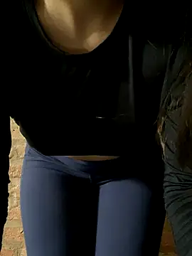 Snapshot of Catalina244 chatting on 10/28/25, 12:52 Catalina244 online show from 10/28/25, 12:52