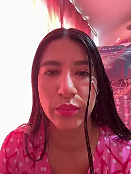 scarlethsb33 online show from 11/04/25, 12:37