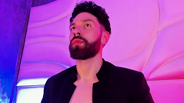 Snapshot of jackfoden01 chatting on 11/27/25, 04:03 jackfoden01 online show from 11/27/25, 04:03