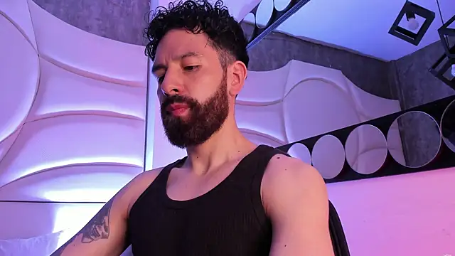 Snapshot of jackfoden01 chatting on 12/04/25, 11:30 jackfoden01 online show from 12/04/25, 11:30