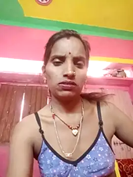 Snapshot of Anju_setty chatting on 11/17/25, 05:13 Anju setty online show from 11/17/25, 05:13