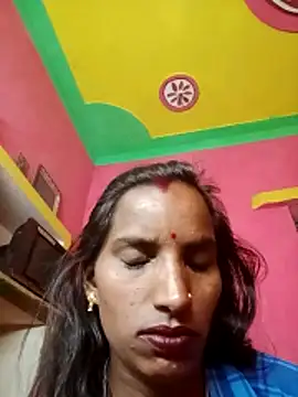 Snapshot of Anju_setty chatting on 11/18/25, 06:34 Anju setty online show from 11/18/25, 06:34