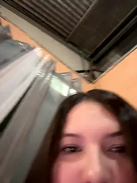 selenereyy online show from 10/28/25, 07:12