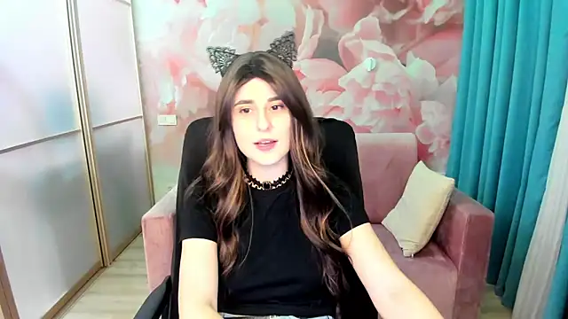 Snapshot of DemmyRose chatting on 12/03/25, 07:56 DemmyRose online show from 12/03/25, 07:56