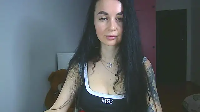 Kamila Donni online show from 11/12/25, 08:59