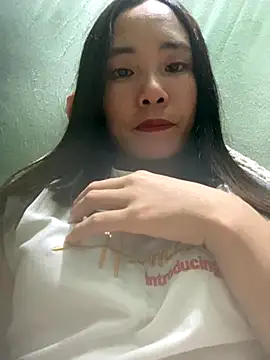 Snapshot of Elysia-007 chatting on 11/06/25, 12:39 Elysia-007 online show from 11/06/25, 12:39