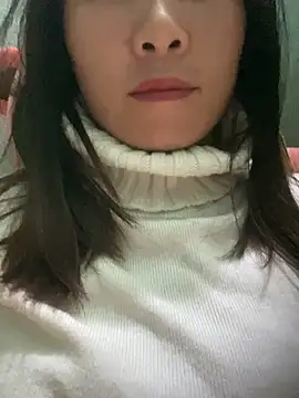 Snapshot of Elysia-007 chatting on 11/18/25, 12:38 Elysia-007 online show from 11/18/25, 12:38