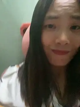 Snapshot of Elysia-007 chatting on 12/17/25, 11:27 Elysia-007 online show from 12/17/25, 11:27