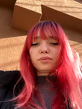 Snapshot of ValeriaFlame_ chatting on 10/29/25, 10:28 ValeriaFlame  online show from 10/29/25, 10:28