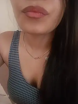 Snapshot of Lusty-Girl chatting on 11/04/25, 10:14 Lusty-Girl online show from 11/04/25, 10:14