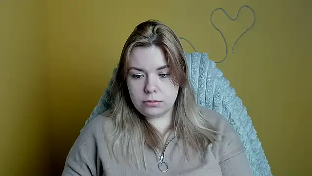 Snapshot of SusannaNight chatting on 12/15/25, 06:28 SusannaNight online show from 12/15/25, 06:28