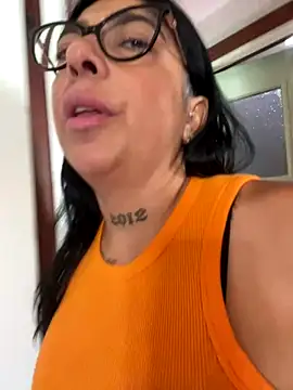 Snapshot of solmorochia chatting on 12/04/25, 02:59 solmorochia online show from 12/04/25, 02:59