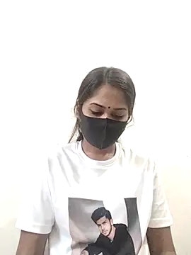 Green LaDY66 online show from 11/02/25, 11:01