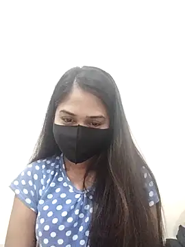 Green LaDY66 online show from 11/20/25, 03:39