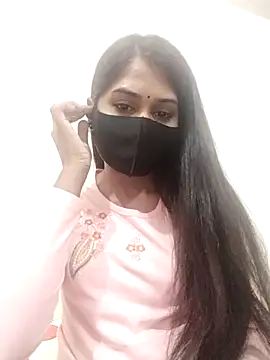 Green LaDY66 online show from 11/29/25, 06:55