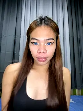 kierra fox online show from 11/17/25, 02:34