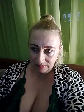 Esenia505 online show from 11/02/25, 05:48