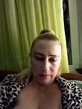 Esenia505 online show from 11/15/25, 01:40