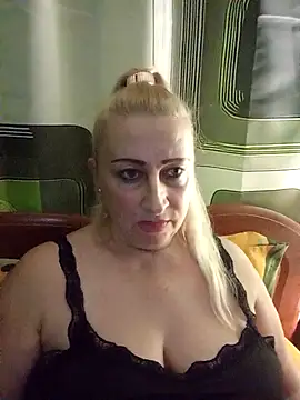 Esenia505 online show from 12/04/25, 01:53