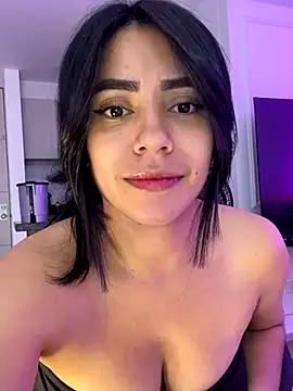 Sara-215 online show from 11/15/25, 04:21