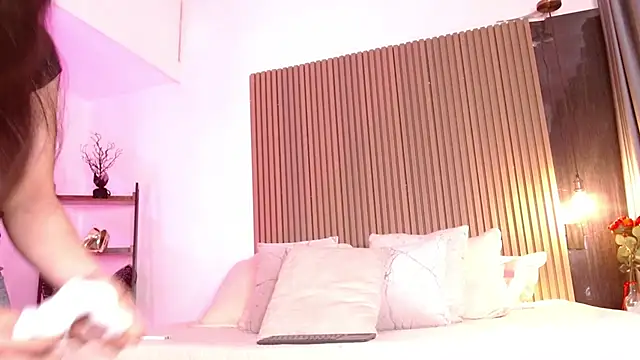 Skay bluee online show from 11/05/25, 12:27