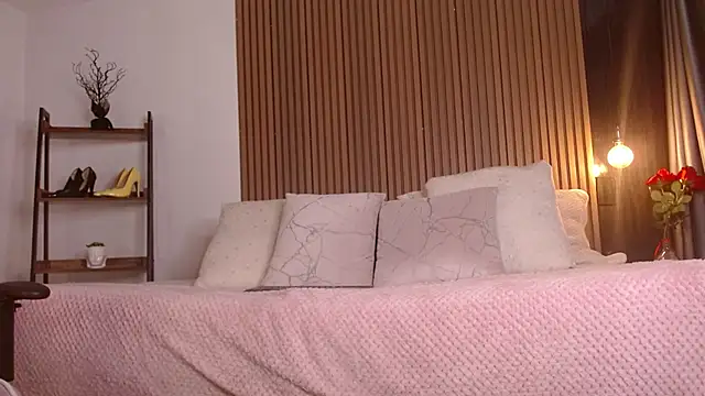 Skay bluee online show from 11/19/25, 07:14