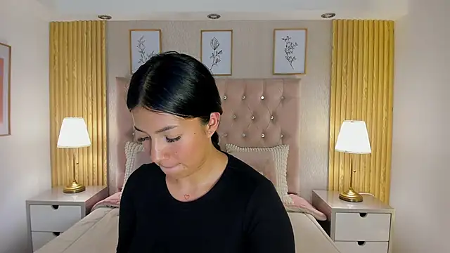 KamyGlam online show from 06/19/26, 08:12