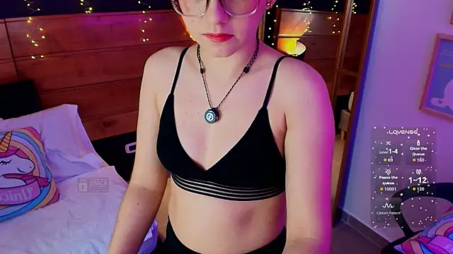 Snapshot of milena_kiitty chatting on 03/10/26, 11:26 milena kiitty online show from 03/10/26, 11:26
