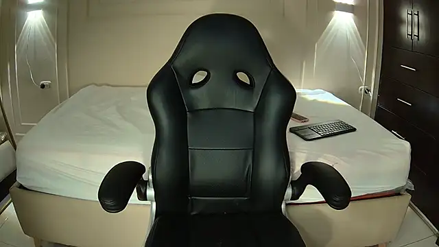 Snapshot of Marnie_Gray chatting on 11/29/25, 01:30 Marnie Gray online show from 11/29/25, 01:30