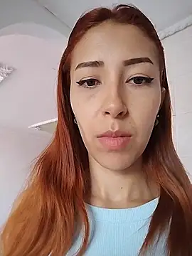 Snapshot of julialex_ chatting on 12/15/25, 01:26 julialex online show from 12/15/25, 01:26