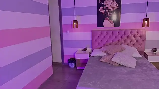 samantaortega   online show from 11/20/25, 12:27