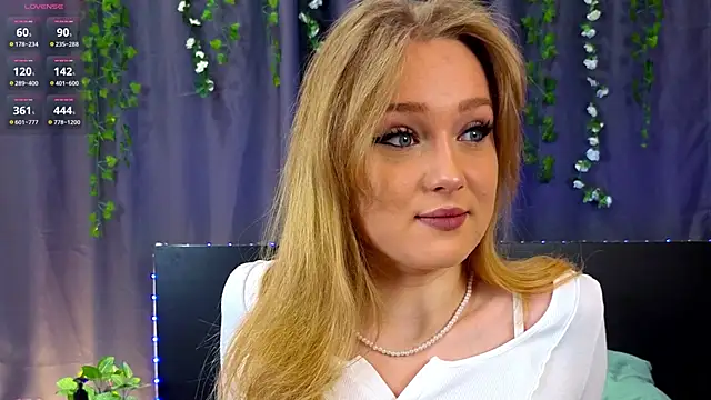 VanessaLightDiamond online show from 11/25/25, 04:34