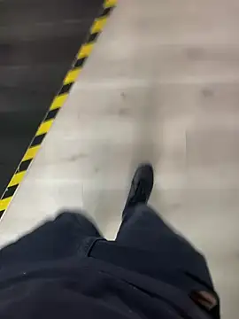 LeoBlaze13 online show from 11/25/25, 08:53