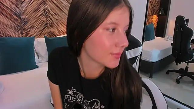 Snapshot of valery_clap chatting on 10/29/25, 03:03 valery clap online show from 10/29/25, 03:03