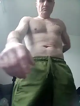 Snapshot of Caliguy36 chatting on 03/07/26, 01:41 Caliguy36 online show from 03/07/26, 01:41