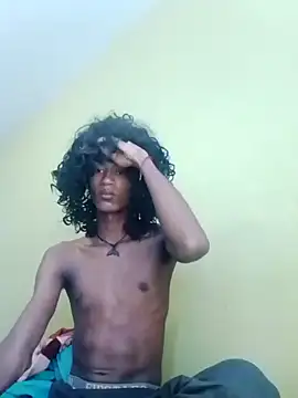 Snapshot of skinniyGabriel chatting on 11/11/25, 01:44 skinniyGabriel online show from 11/11/25, 01:44