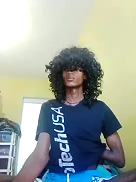 Snapshot of skinniyGabriel chatting on 11/14/25, 12:48 skinniyGabriel online show from 11/14/25, 12:48