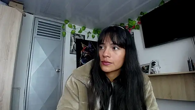 Samara Homescapes online show from 12/17/25, 02:28