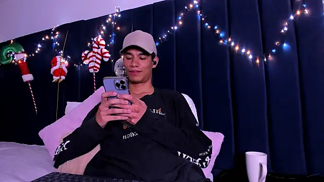 michael vidal online show from 12/05/25, 03:59