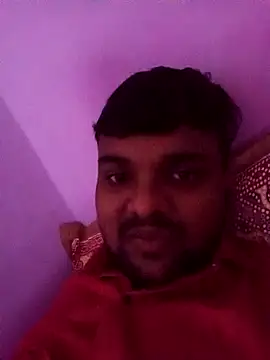 Snapshot of hb4825 chatting on 10/29/25, 09:22 hb4825 online show from 10/29/25, 09:22