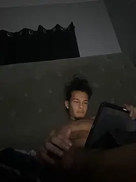 jb445546 online show from 10/31/25, 04:13