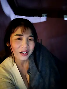 Snapshot of Nahata-suki chatting on 11/25/25, 12:38 Nahata-suki online show from 11/25/25, 12:38