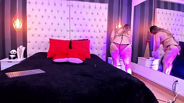 Snapshot of BrendaMarxhal chatting on 11/16/25, 03:23 BrendaMarxhal online show from 11/16/25, 03:23